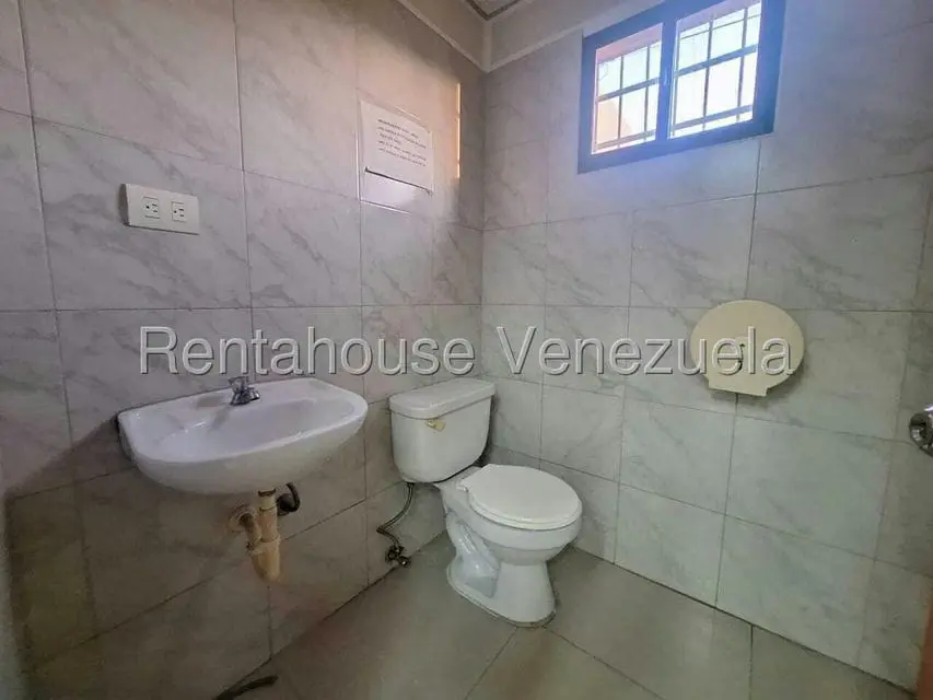 Comercial (Local Comercial) en Alquiler en Nueva Barcelona, Anzoategui - 11