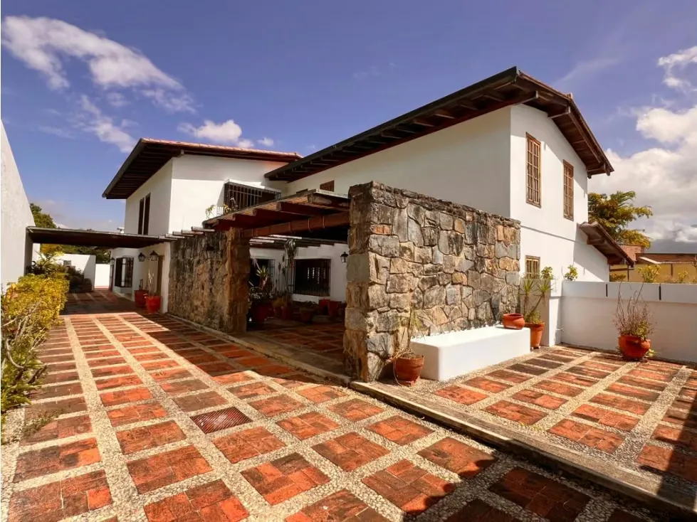 En Venta Casa en calle cerrada Alto Hatillo 4.000m2. Caracas - 2