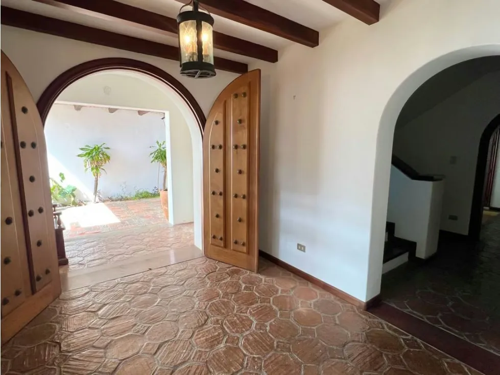 En Venta Casa en calle cerrada Alto Hatillo 4.000m2. Caracas - 14