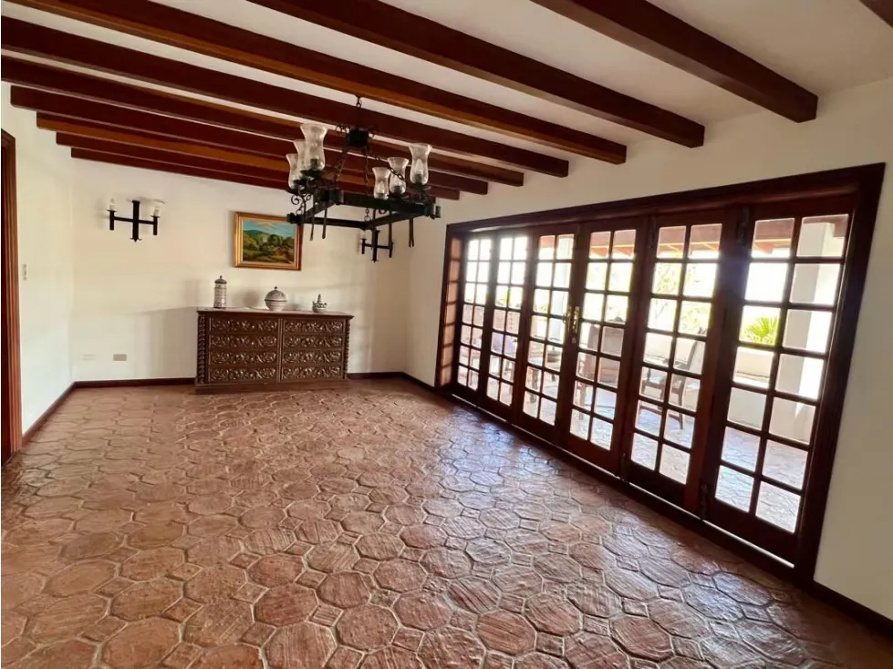 En Venta Casa en calle cerrada Alto Hatillo 4.000m2. Caracas - 7