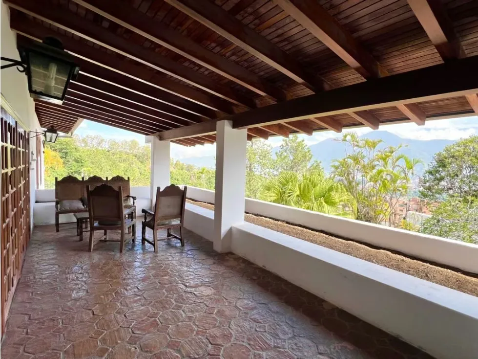 En Venta Casa en calle cerrada Alto Hatillo 4.000m2. Caracas - 10