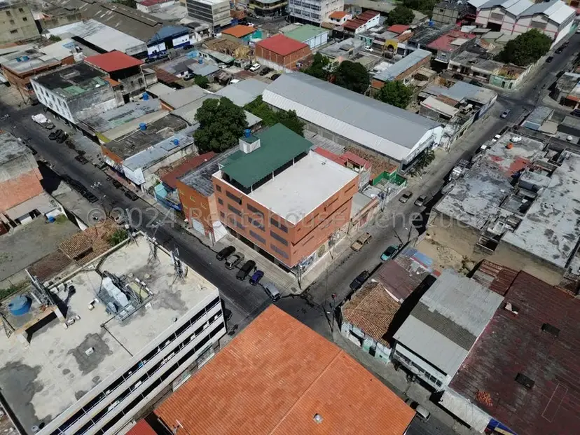 Comercial (Edificio) en Venta en Centro, Lara