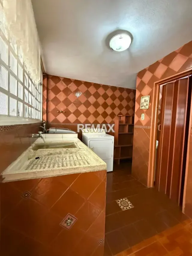 En venta Amplia Casa de 2 Niveles en Conjunto Residencial El Trigal, La Guayana - 11