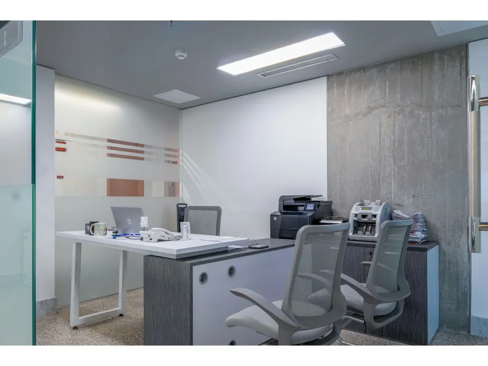 EN VENTA MODERNA OFICINA EN LAS MERCEDES CON VISTA AL AVILA Anma - 9
