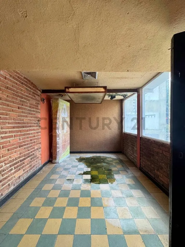 Propiedad Comercial y Residencial en Venta - Urbanización Altamira - 11