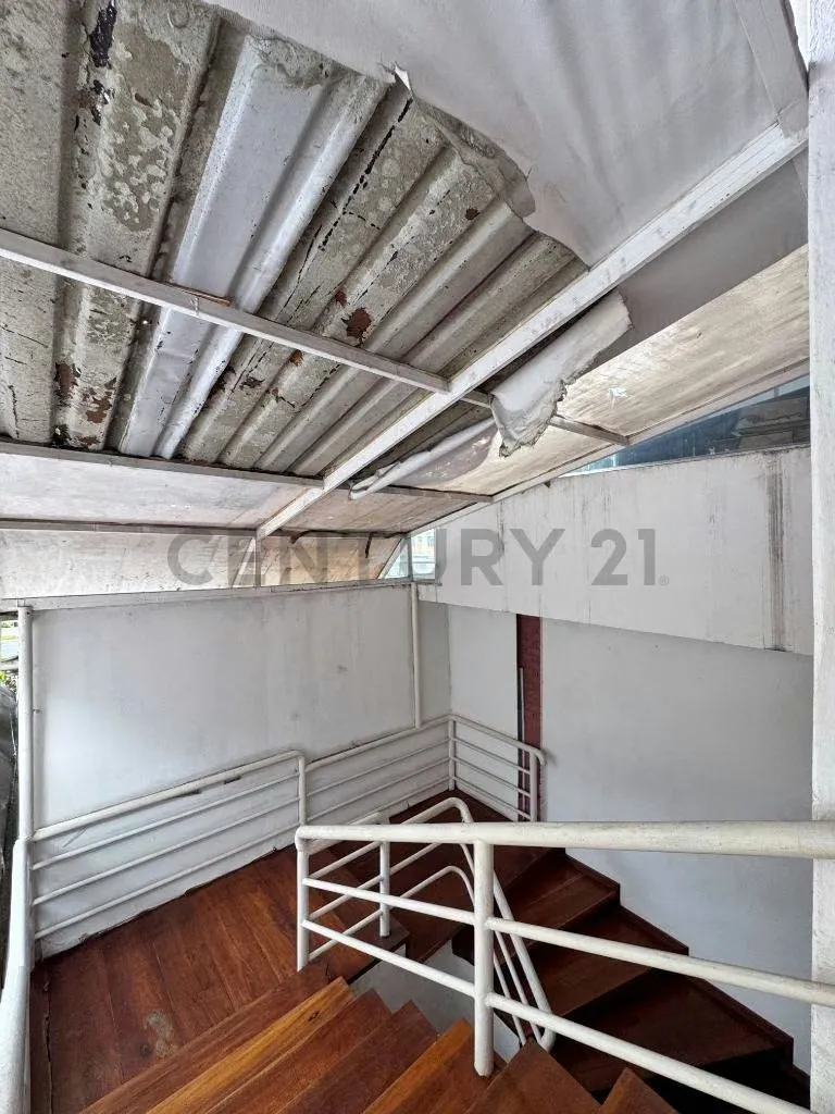 Propiedad Comercial y Residencial en Venta - Urbanización Altamira - 15