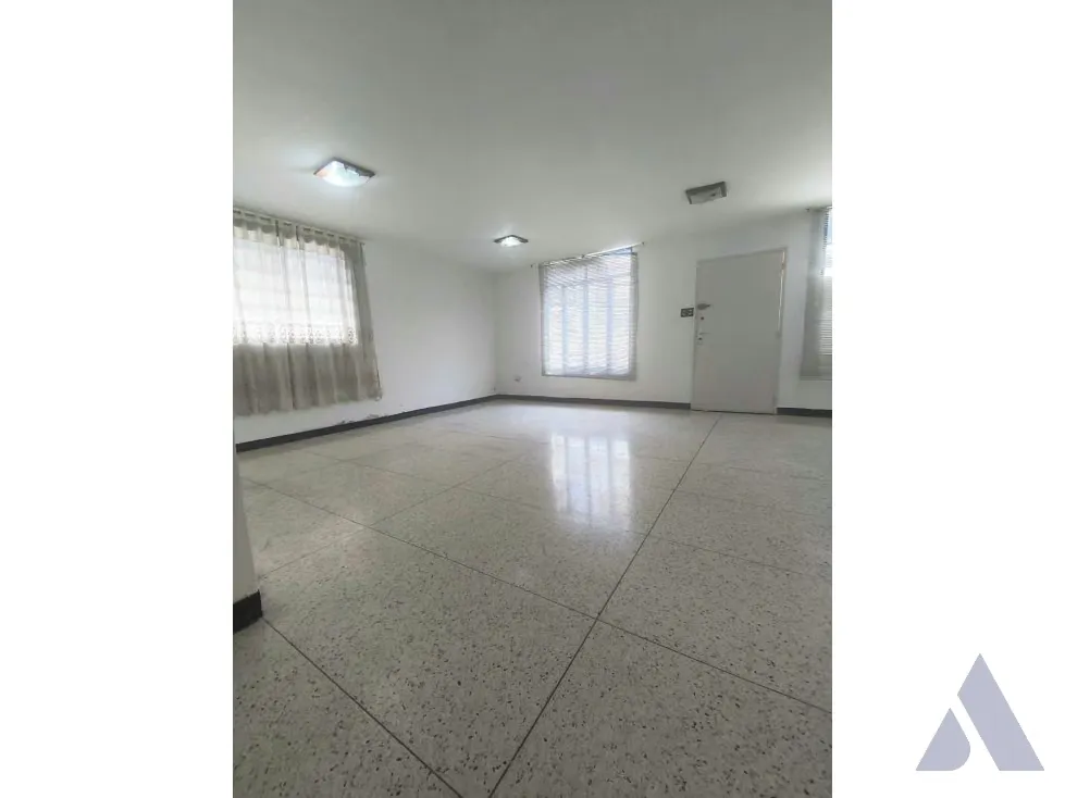 Vendo casa duplex original 245m2 La California Sur 4110 - 35