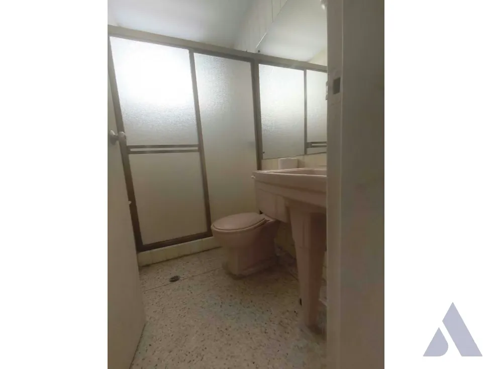 Vendo casa duplex original 245m2 La California Sur 4110 - 36
