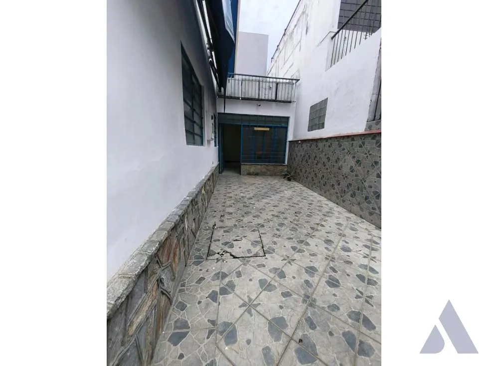 Vendo casa duplex original 245m2 La California Sur 4110 - 4