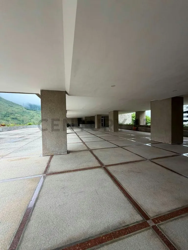 ESPECTACULAR PENTHOUSE DÚPLEX CON ANEXO INDEPENDIENTE EN URB. MIRANDA - 31