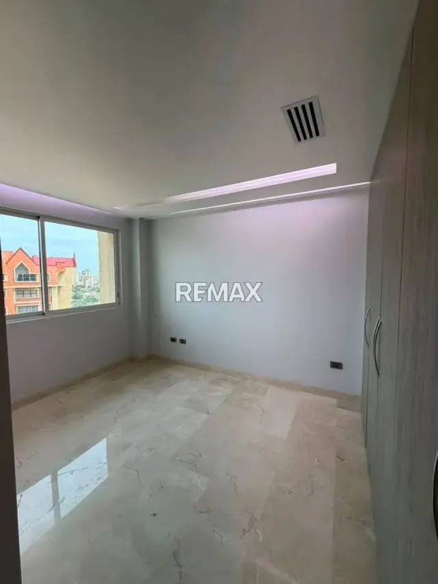 Apartamento en venta Edif. Vista azul Sector Valle Frío - 14