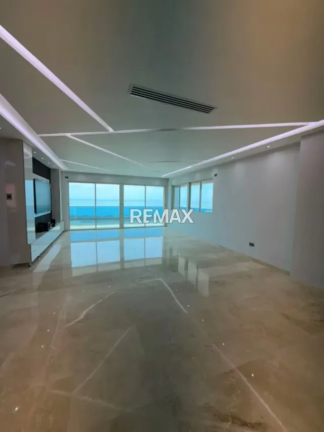 Apartamento en venta Edif. Vista azul Sector Valle Frío - 2
