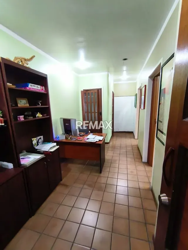 Oficina Convertible con potencial comercial y residencial en una ubicación estratégica, en el centro de Caracas