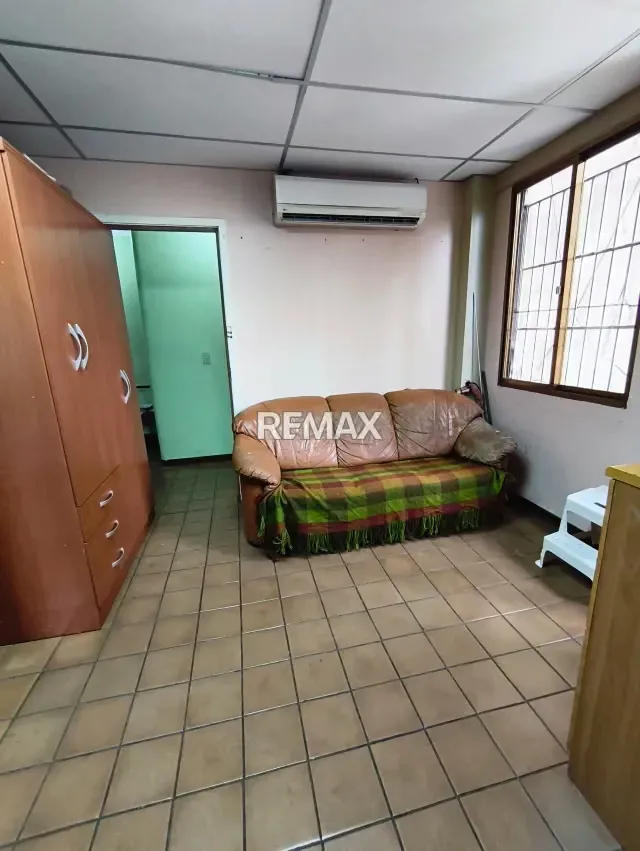 Oficina Convertible con potencial comercial y residencial en una ubicación estratégica, en el centro de Caracas - 4