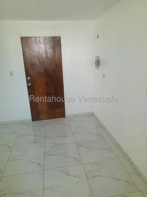 Apartamento (1 Nivel) en Venta en El Solar de la Quinta, Miranda - 3