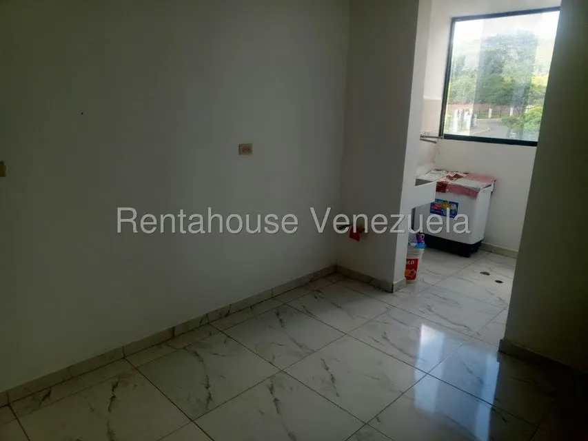 Apartamento (1 Nivel) en Venta en El Solar de la Quinta, Miranda - 4