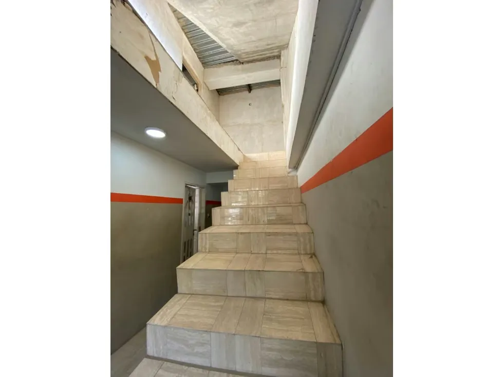 LOCAL COMERCIAL EN ALQUILER 90 M2 - URB. LOS PALOS GRANDES - 5