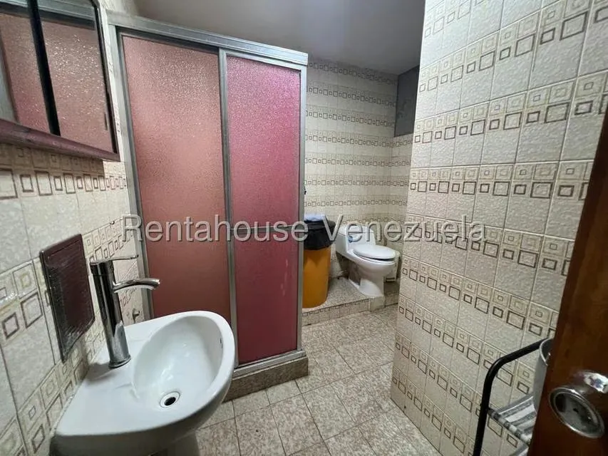 Casa (1 Nivel) en Venta en San Bernardino, Distrito Metropolitano - 34