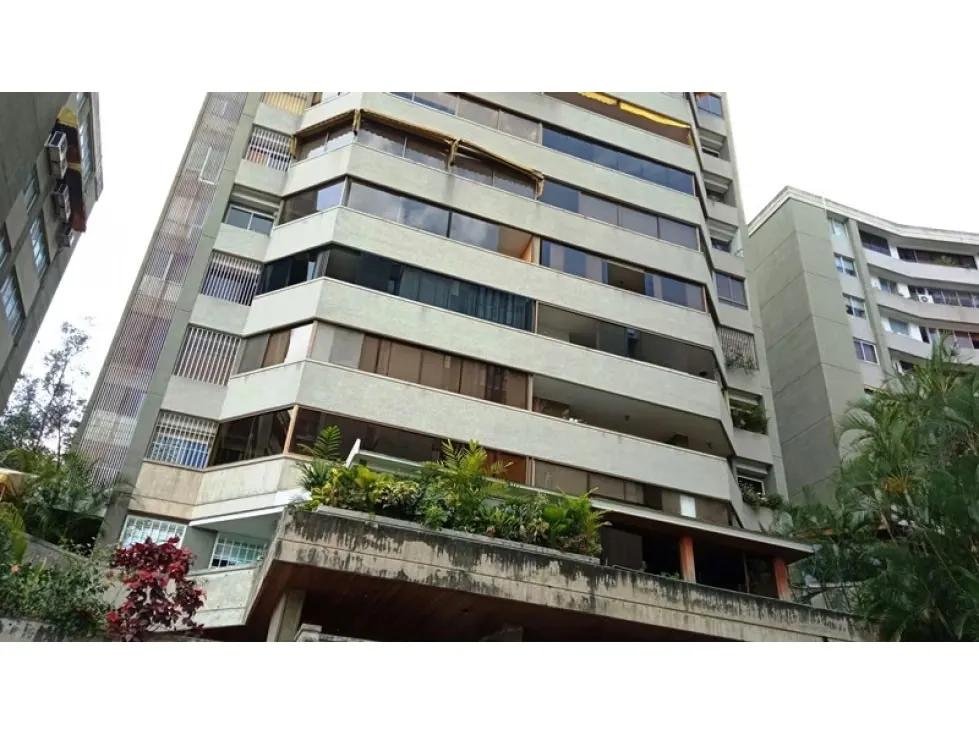 Vendo apartamento 205m2 Santa Gertrudis 4579