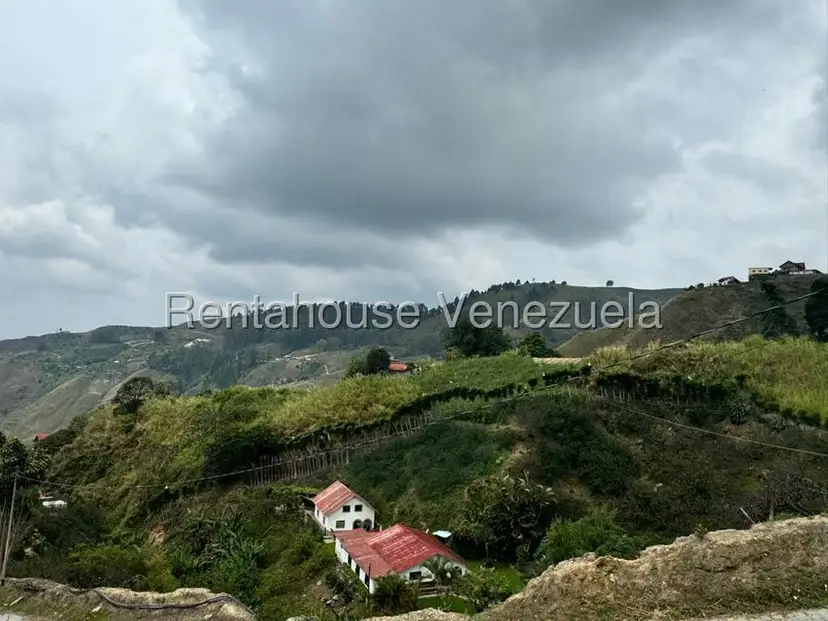 Terreno (Finca) en Venta en El Jarillo, Miranda