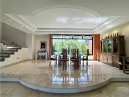 View 10