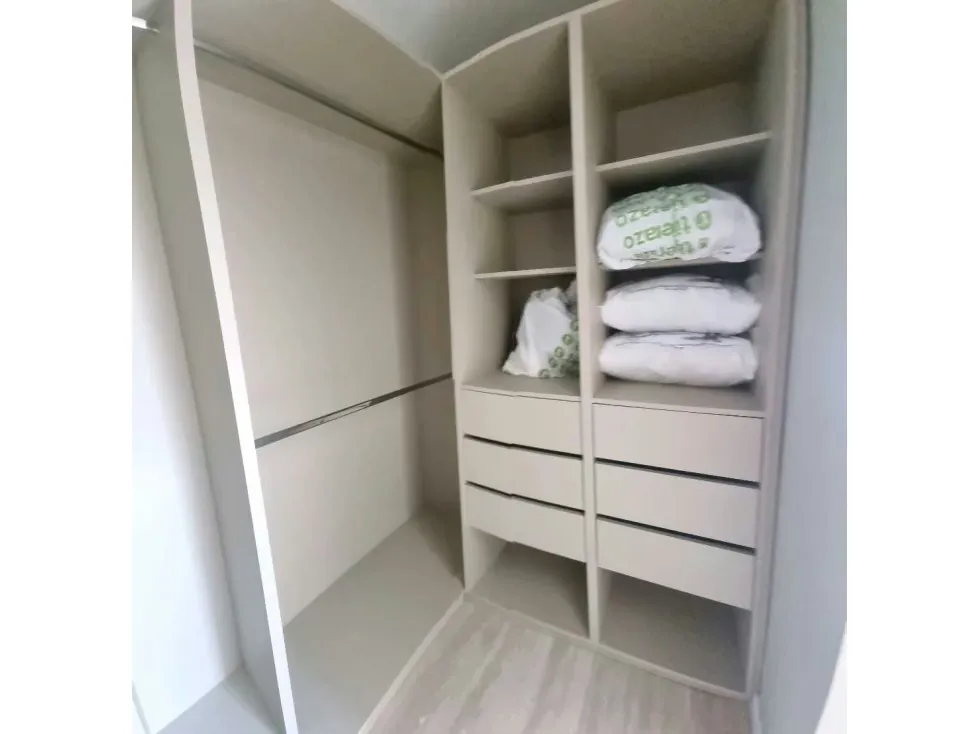 Alquilo PB c/terraza 165m2 La Castellana 0622 - 16