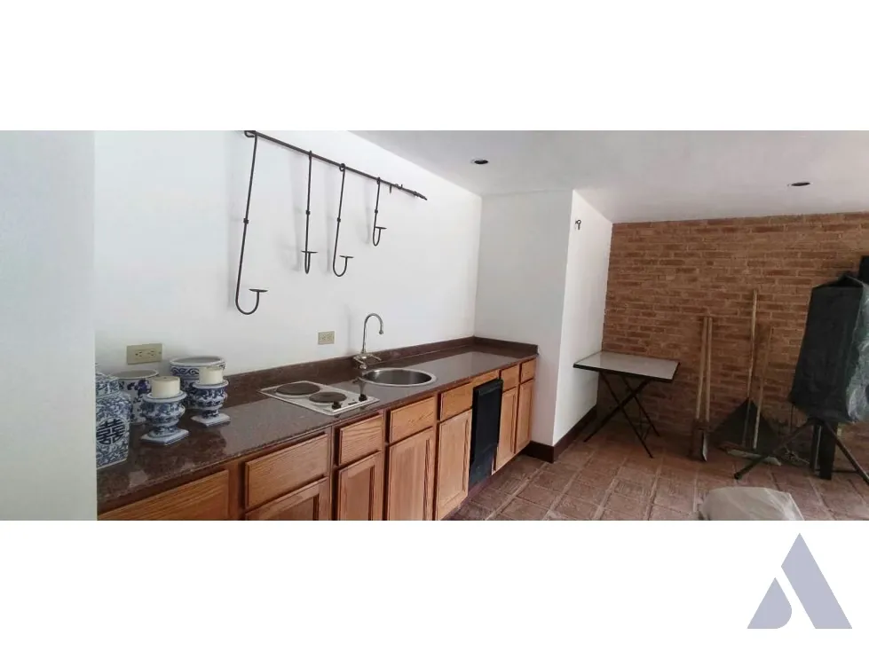 Vendo/alquilo apartamento c/jardin 620+450m2 Oripoto 7034 - 8