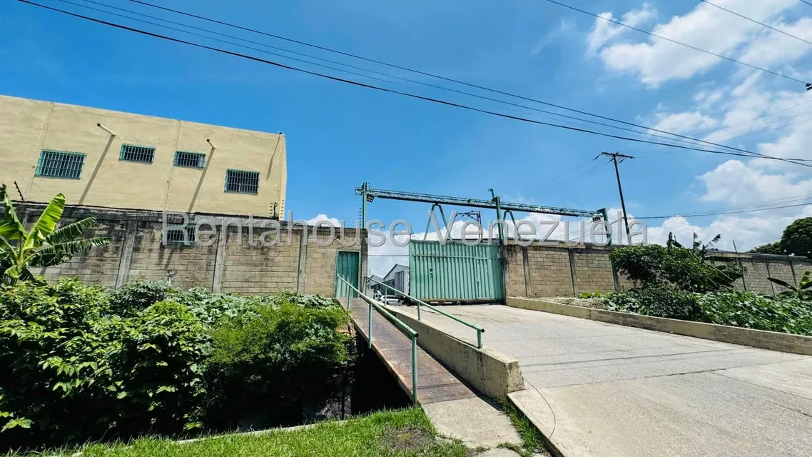 Local Comercial en Alquiler en Zona Industrial San Vicente, Aragua - 41