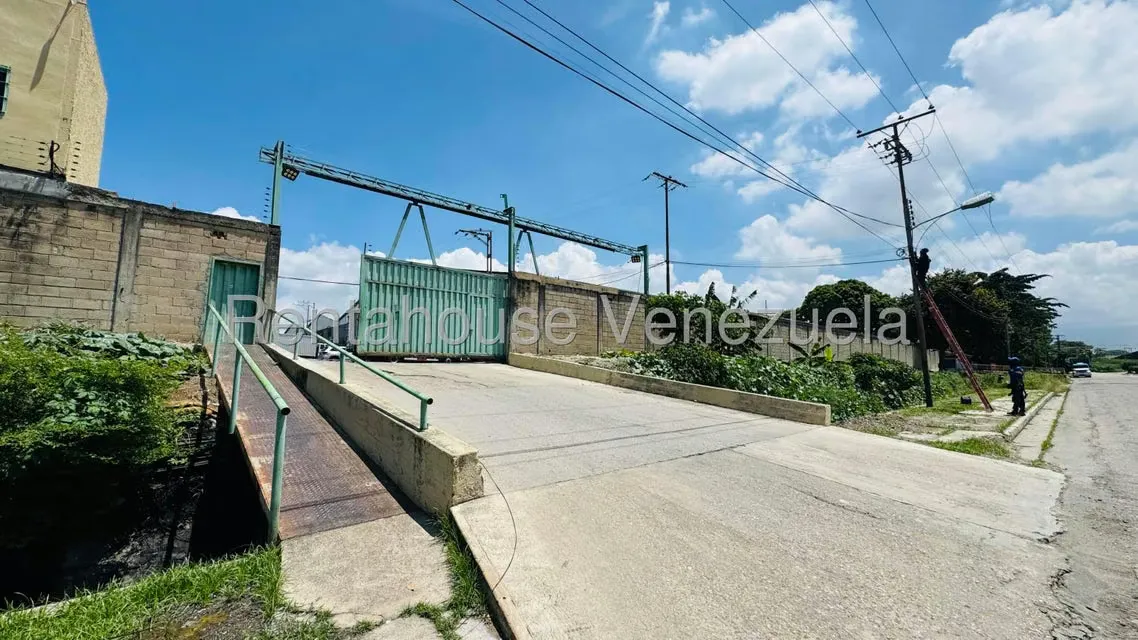 Local Comercial en Alquiler en Zona Industrial San Vicente, Aragua - 42