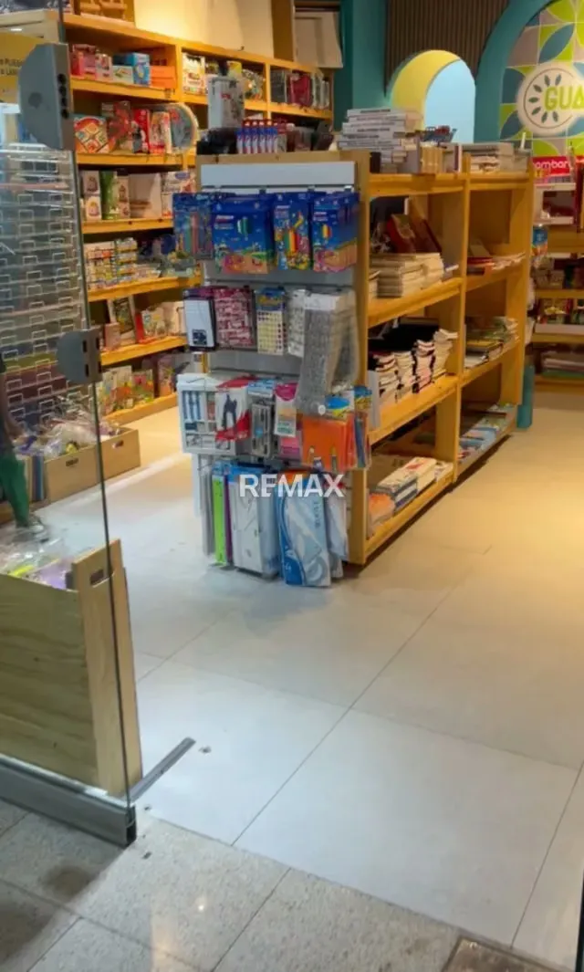 FONDO DE COMERCIO LIBRERIA CON 2 SUCURSALES EN MUNICIPIO SUCRE Y BARUTA - 5