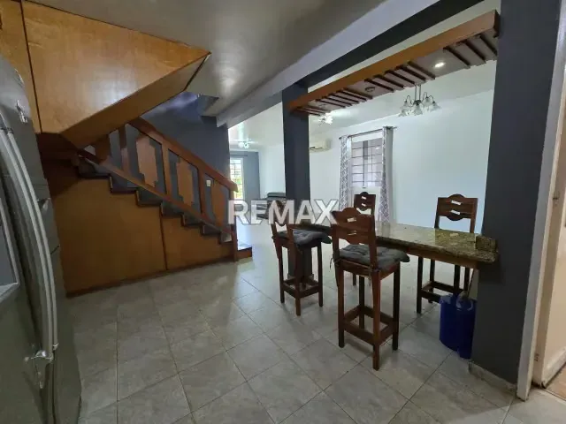Casa semiamoblada en alquiler - 2