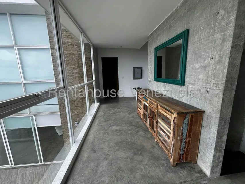 Apartamento (Multiples Niveles) en Alquiler en Oripoto, Distrito Metropolitano - 22
