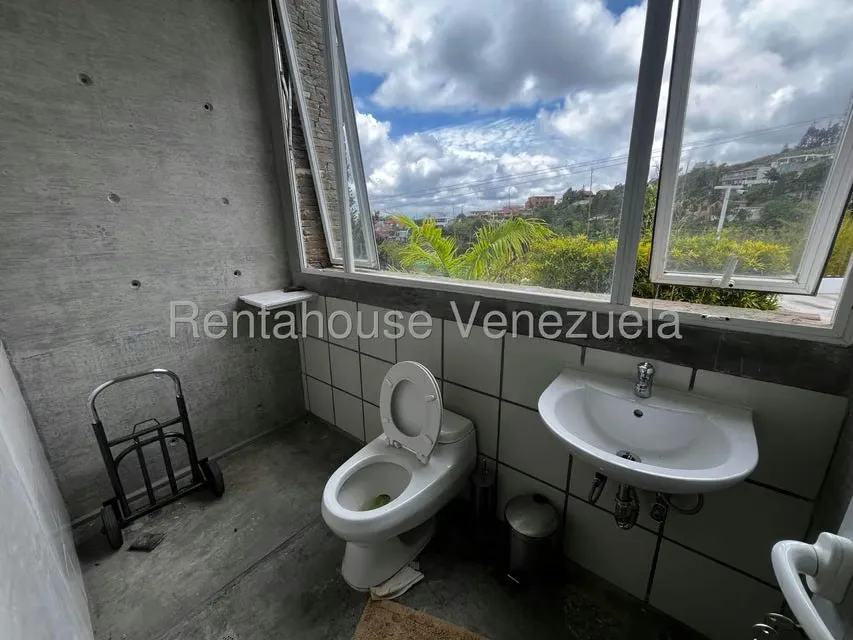 Apartamento (Multiples Niveles) en Alquiler en Oripoto, Distrito Metropolitano - 9