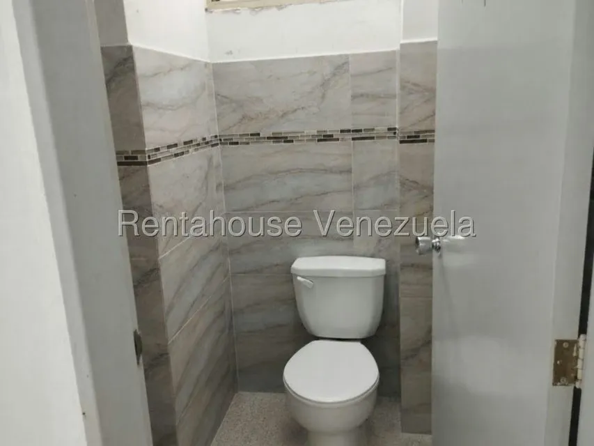 Local Comercial en Alquiler en La Tahona, Distrito Metropolitano - 17