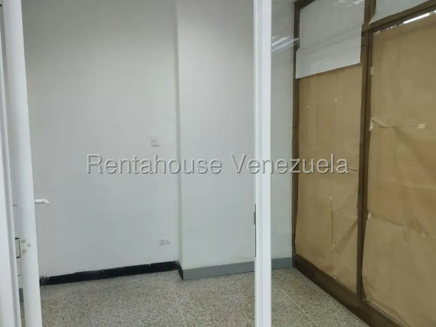 Local Comercial en Alquiler en La Tahona, Distrito Metropolitano - 6