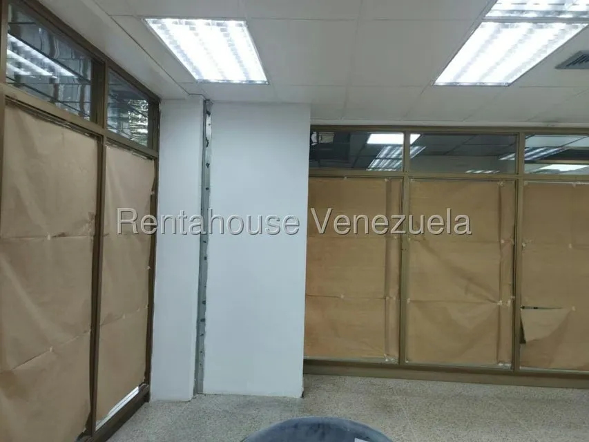 Local Comercial en Alquiler en La Tahona, Distrito Metropolitano - 10