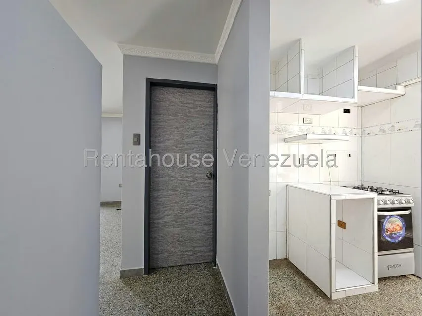 Apartamento (1 Nivel) en Alquiler en Zona Oeste, Lara - 25