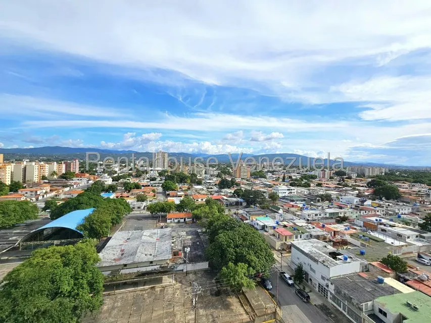 Apartamento (1 Nivel) en Alquiler en Zona Oeste, Lara - 9