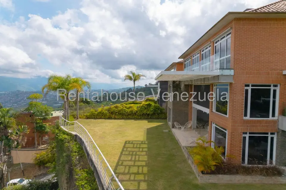 Casa (Multipes Niveles) en Venta en Alto Hatillo, Distrito Metropolitano - 45