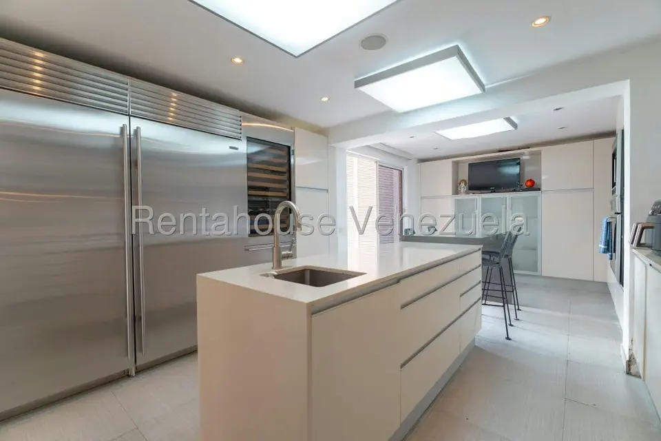 Casa (Multipes Niveles) en Venta en Alto Hatillo, Distrito Metropolitano - 60