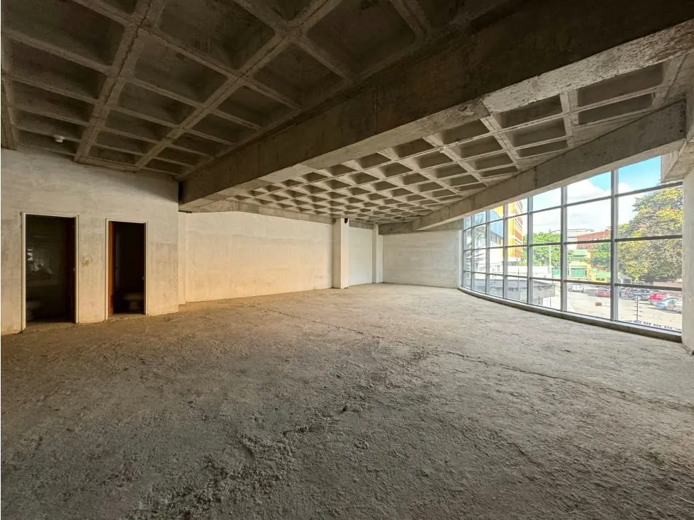 Oficinas /Local comercial semindustrial a estrenar en Boleíta - 23