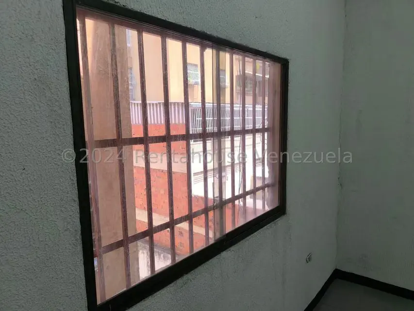Oficina en Alquiler en Parroquia La Candelaria, Distrito Metropolitano - 11