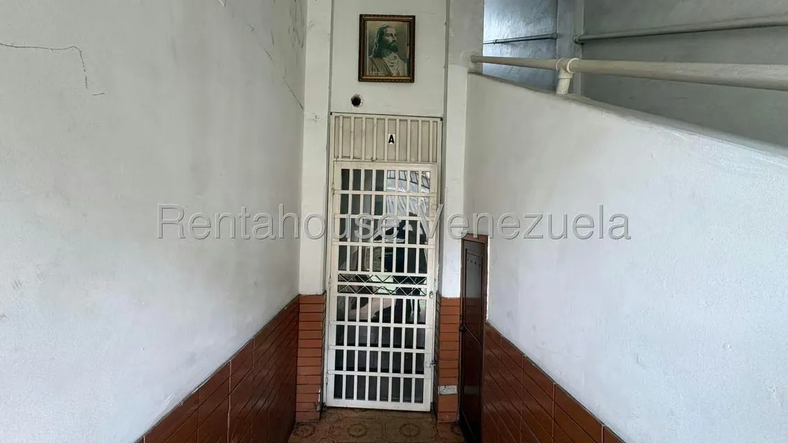 Local Comercial en Alquiler en Los Rosales, Distrito Metropolitano - 3