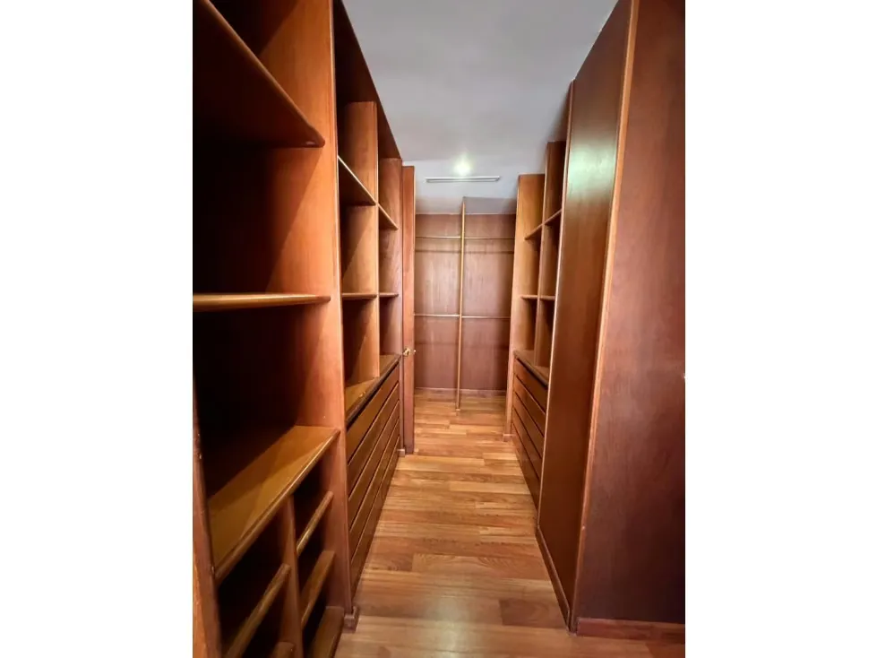 Se alquila Apto 331m² 4h+s/4.5b+s/4p La Lagunita - 19