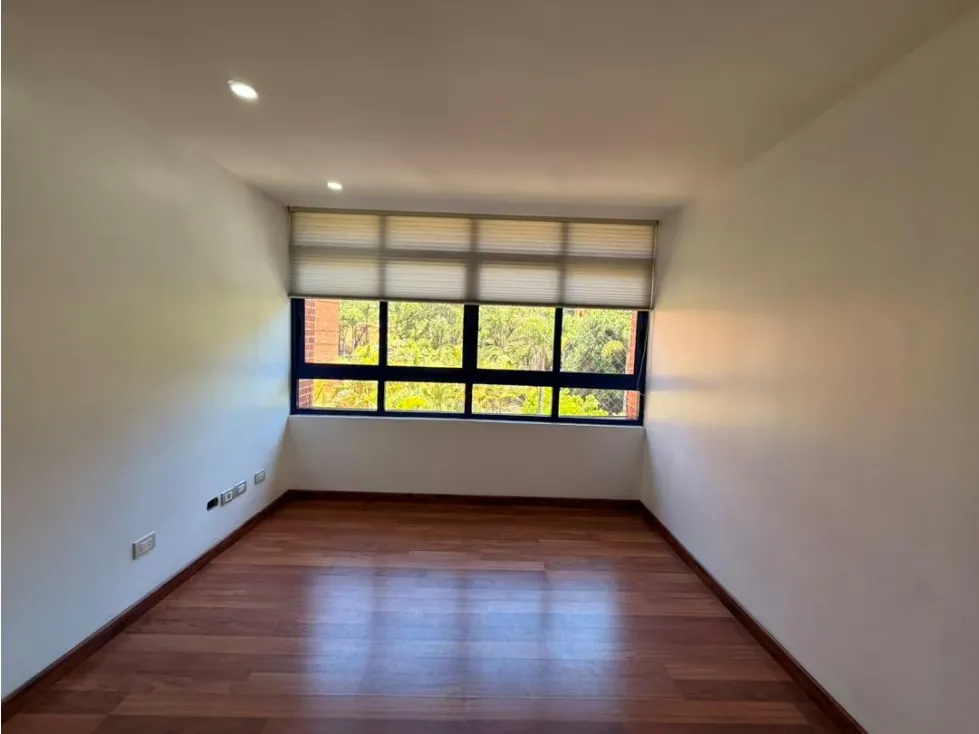 Se alquila Apto 331m² 4h+s/4.5b+s/4p La Lagunita - 8