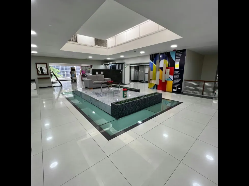 Vendo local 2.259m2 El Bosque 6834 - 14