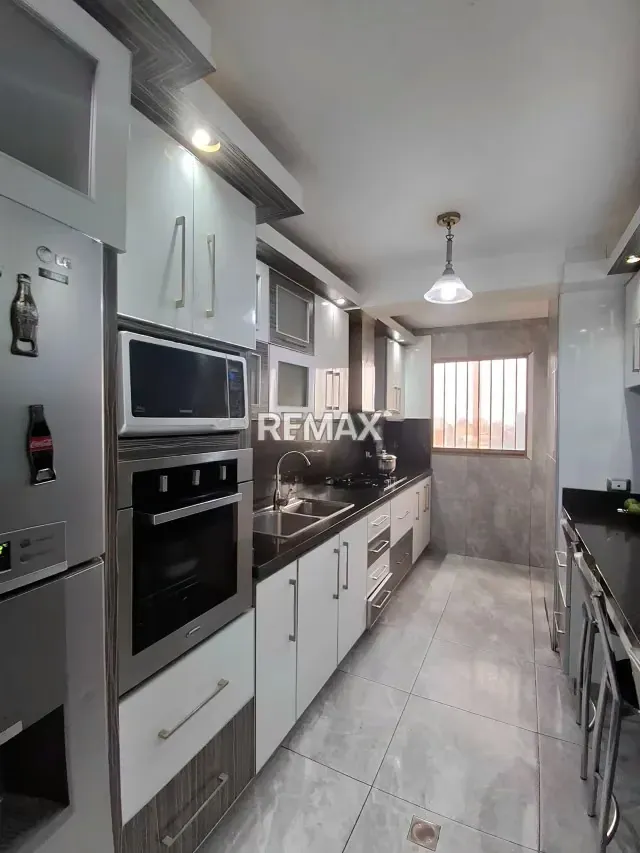 APARTAMENTO EN VENTA SECTOR EL FRIO PUERTO LA CRUZ RESIDENCIA LA PLAYA CON HERMOSA VISTA - 5