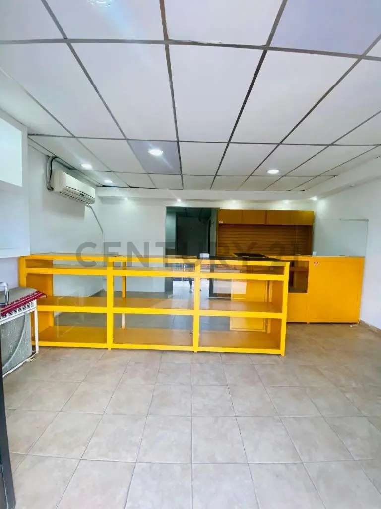 EN VENTA LOCAL COMERCIAL EN EL CENTRO DE CABUDARE - 3