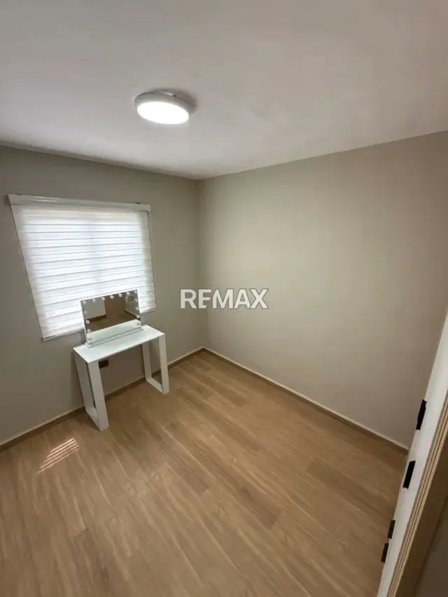 Venta de Apartamento Urb Montemayor en San Diego - 3