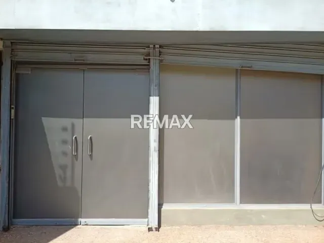 LOCAL COMERCIAL EN ALQUILER EN AV. 3 Y SAN MARTIN - 3